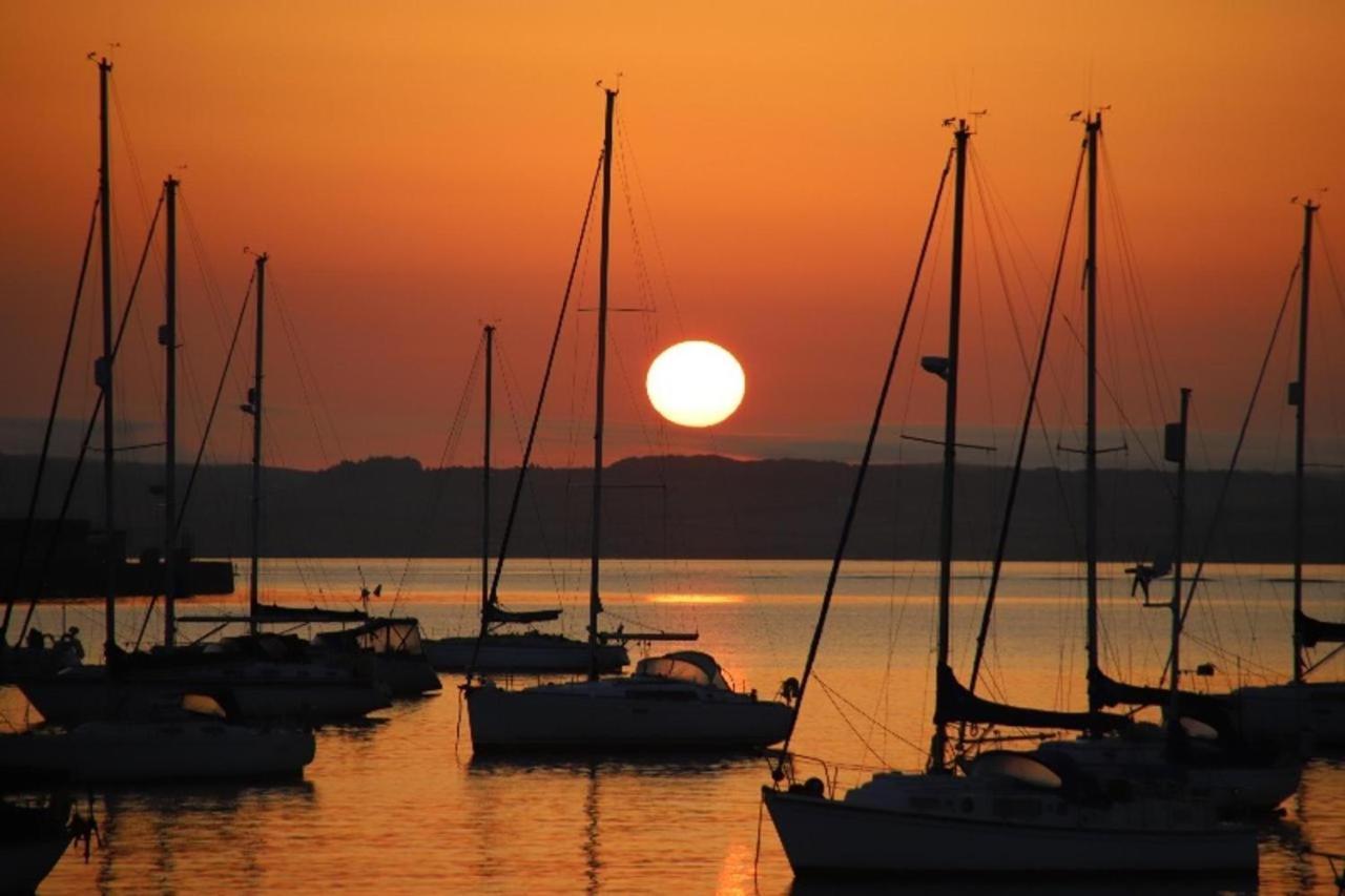Appartamento Ynys Lawd, Holyhead Marina Esterno foto